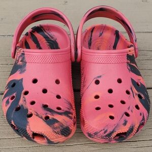Crocs Kids' Classic Marbled Clog - Red & Black